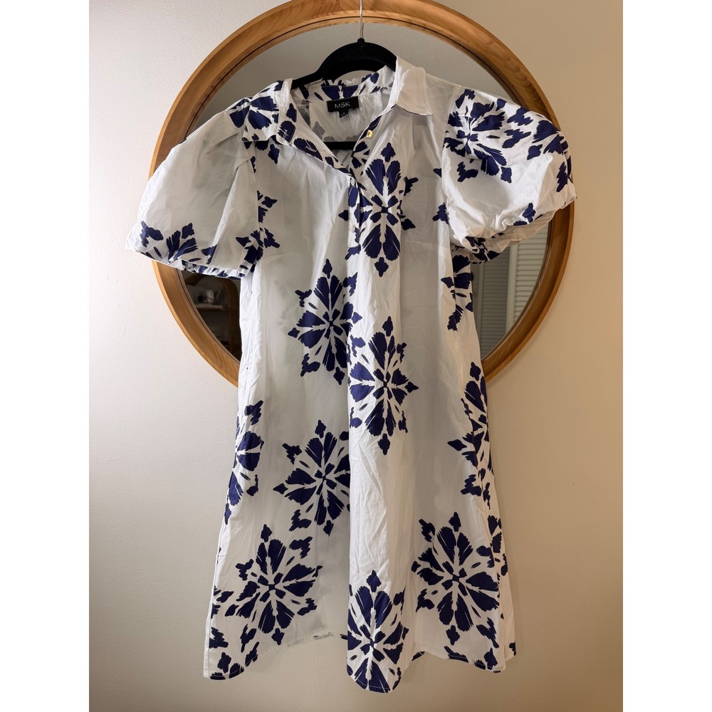 MSK Shift Dress Womens Small White Blue Excellent Puff Sleeve Medallion Floral
